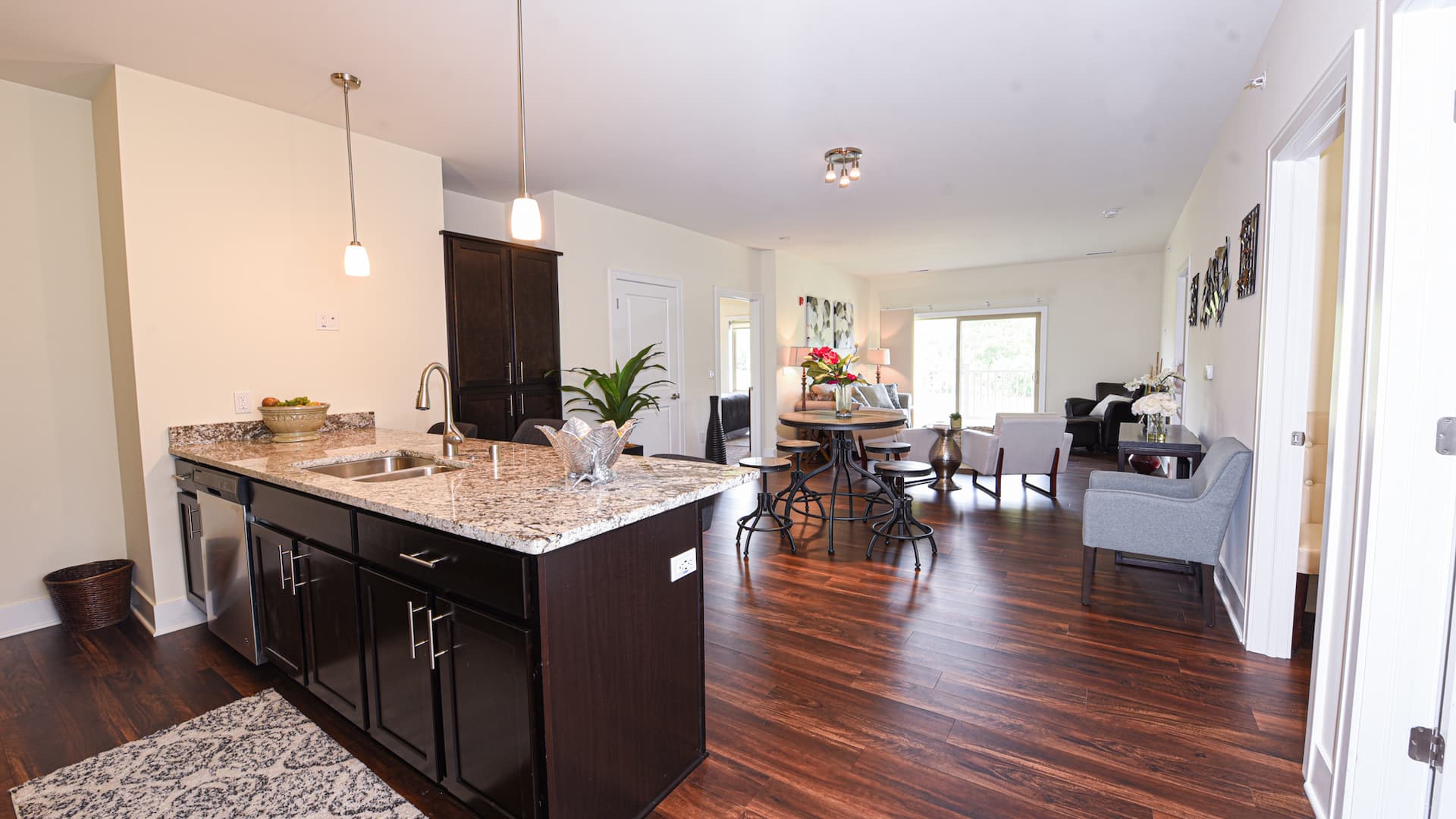 Photos of Greenfield Highlands Apartments in Greenfield, WI